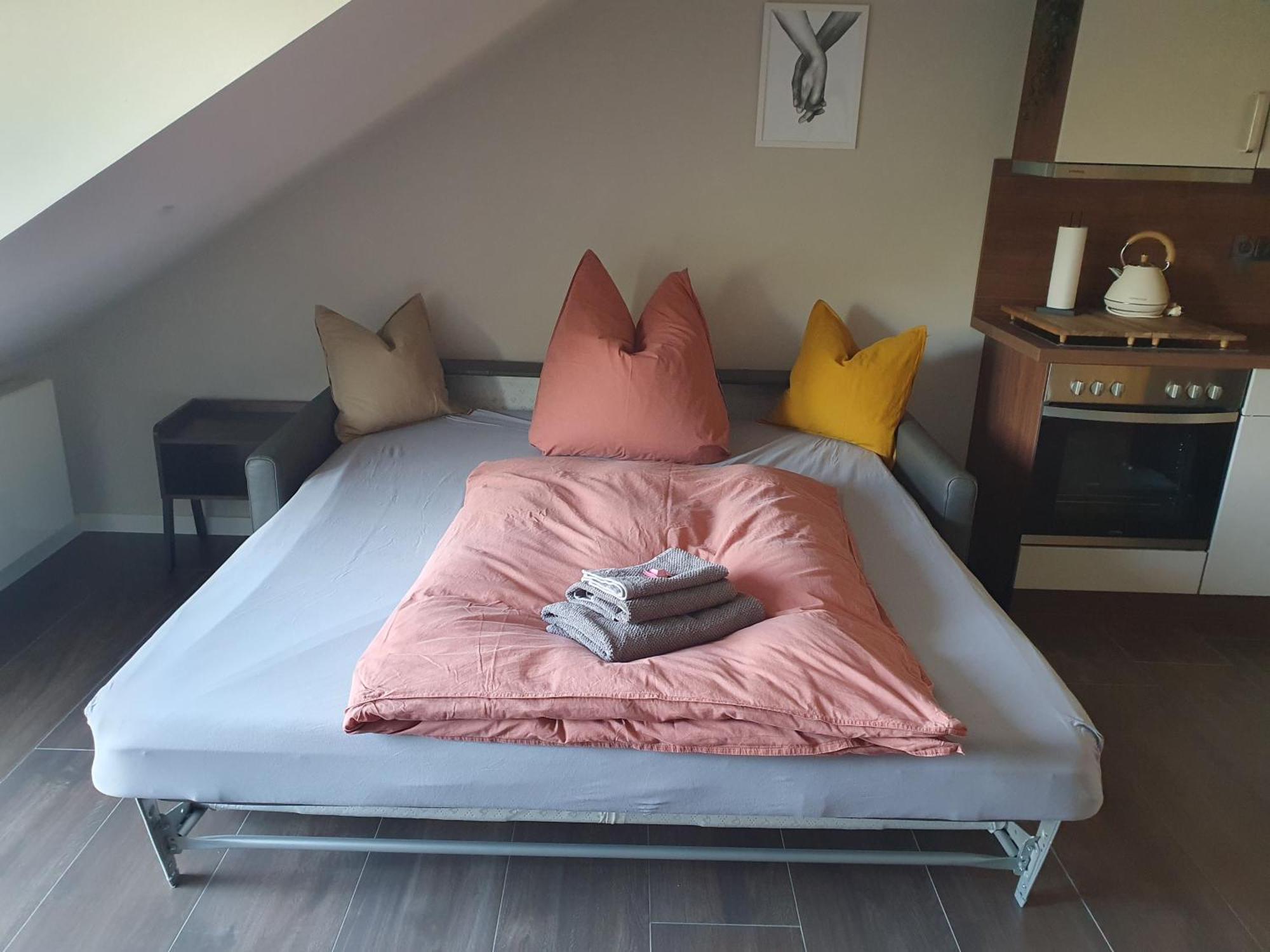 שוורין Neumuehler Hof- Ferienwohnung "Benjamin" Mit Grosser Privater Dachterasse Und Guter Anbindung In Die City מראה חיצוני תמונה