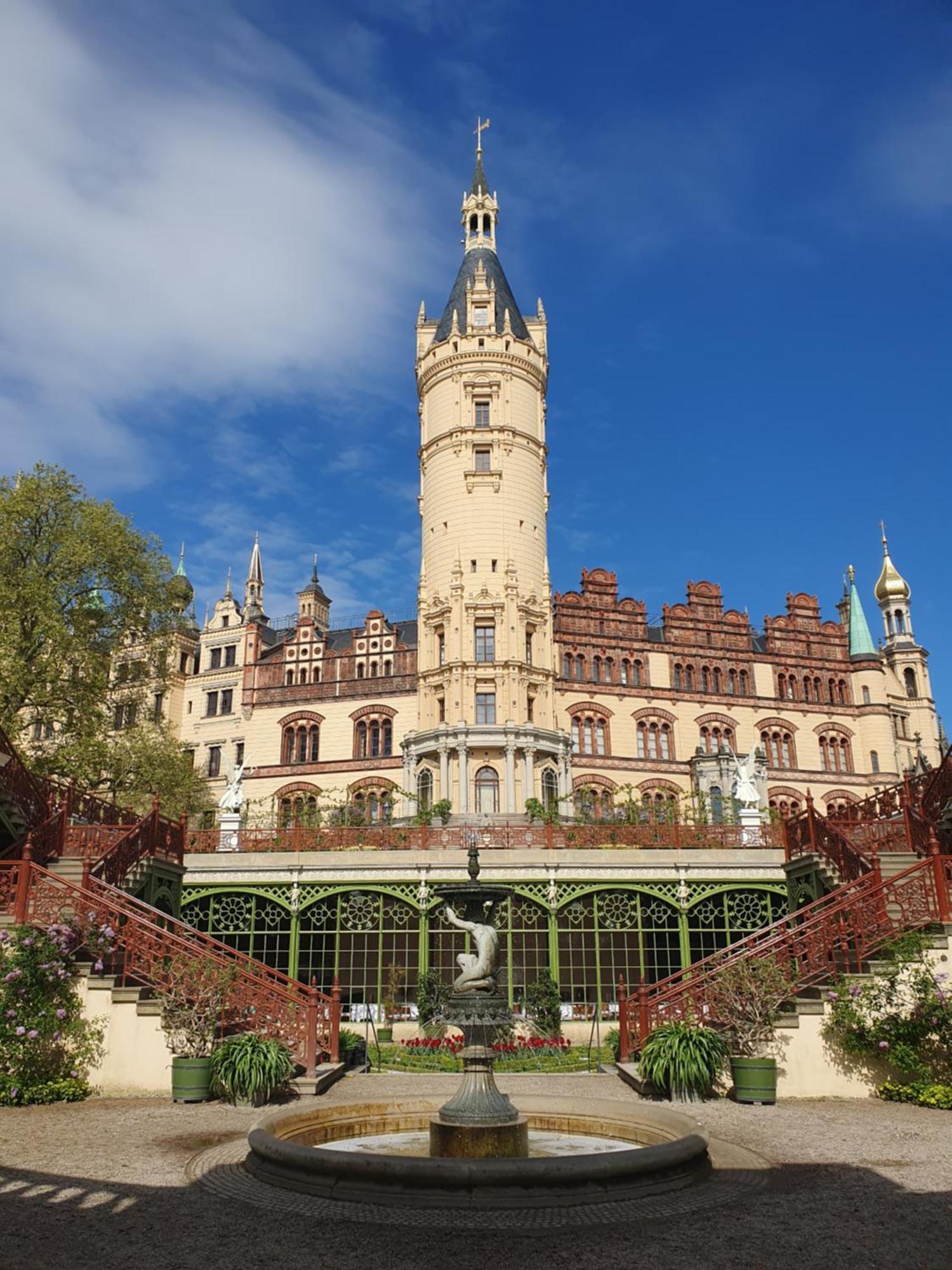 שוורין Neumuehler Hof- Ferienwohnung "Benjamin" Mit Grosser Privater Dachterasse Und Guter Anbindung In Die City מראה חיצוני תמונה